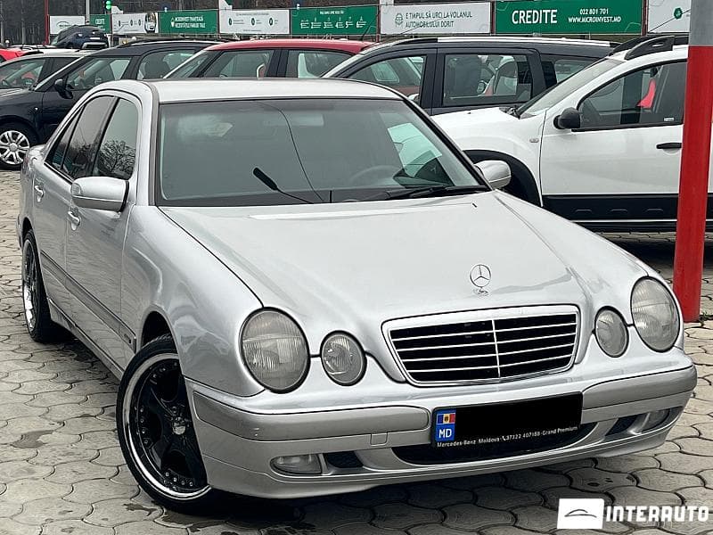2001 Mercedes E 200 — Miniatură 3