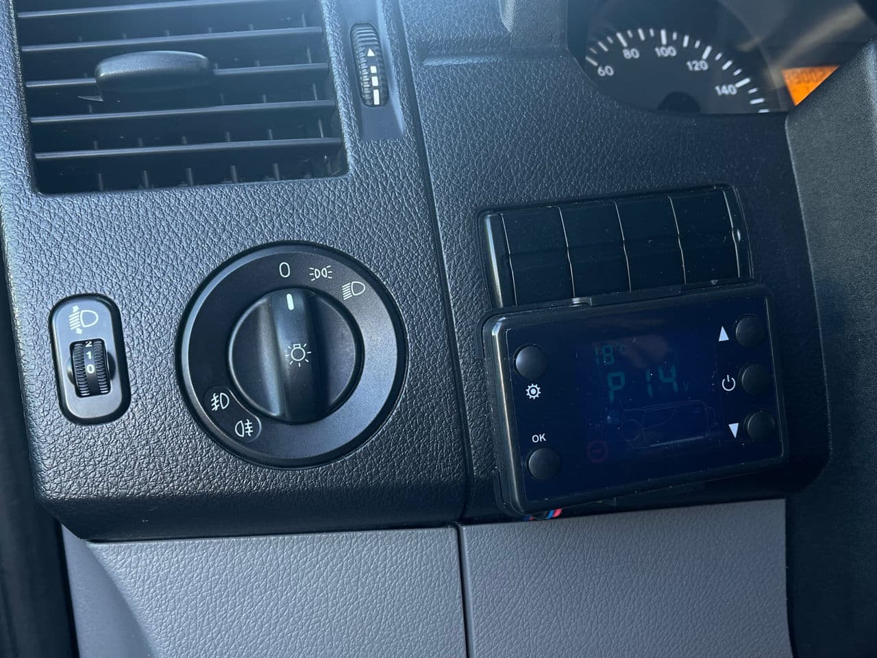 Mercedes Sprinter 2015 — Миниатюра 11