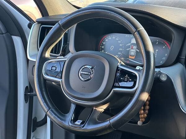 2017 Volvo XC 60 — Miniatură 9