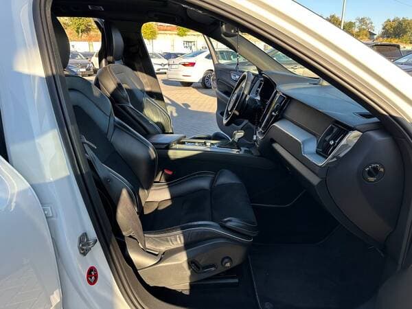 2017 Volvo XC 60 — Miniatură 7