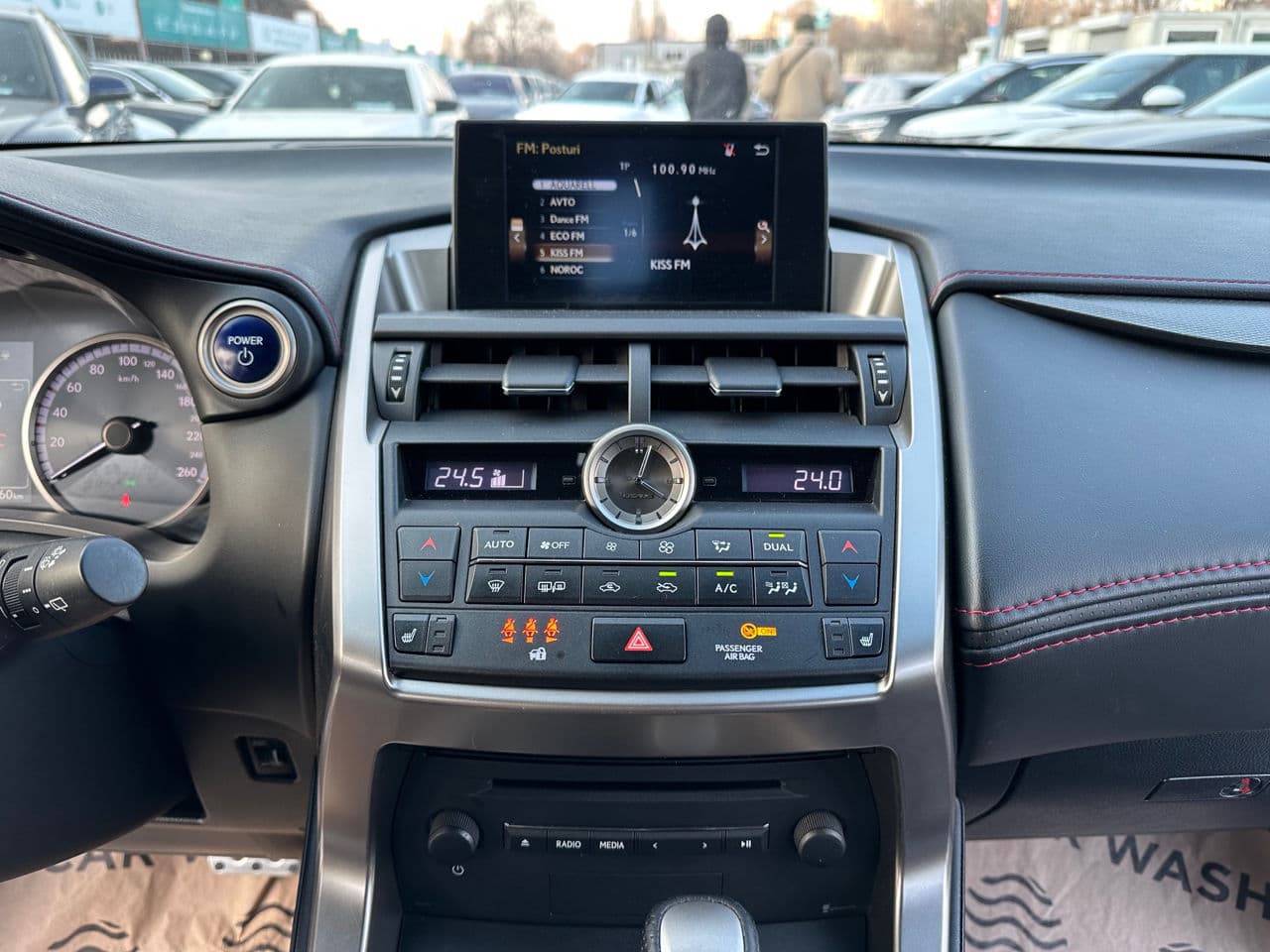 Lexus NX 300H 2015 — Миниатюра 11
