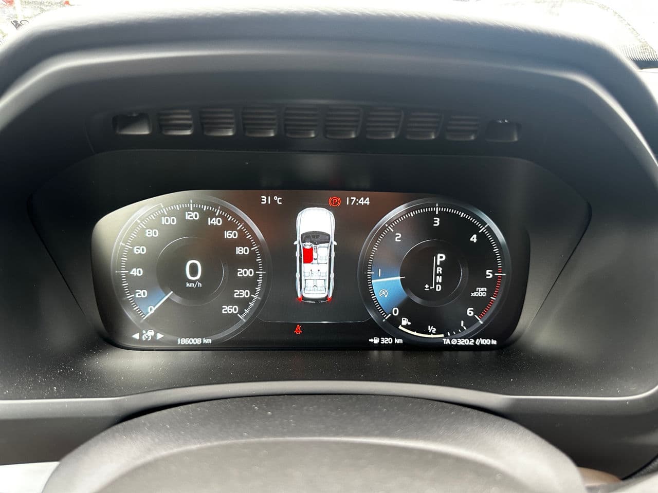 Volvo XC 90 2017 — Миниатюра 7