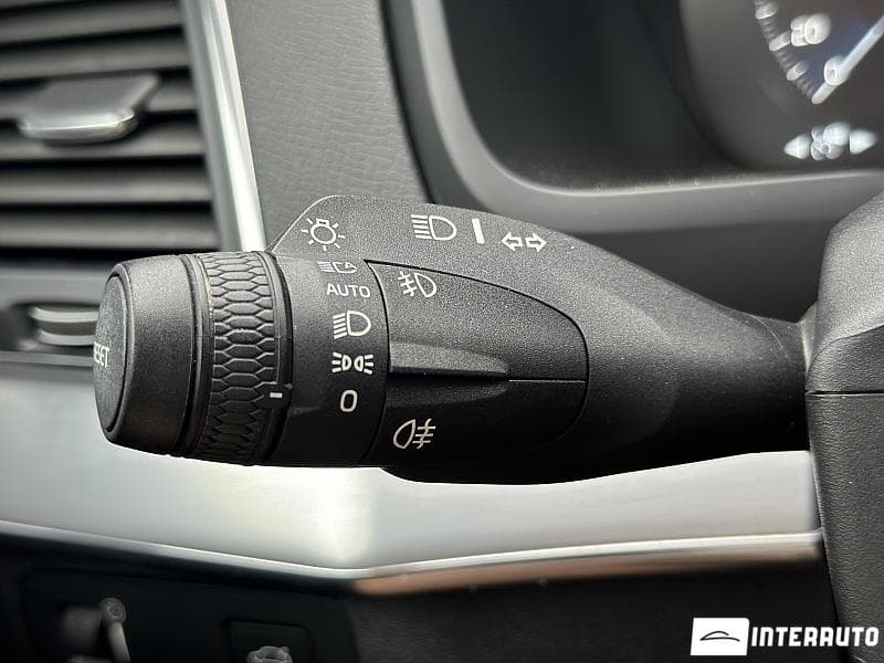 Volvo XC 90 2017 — Миниатюра 17
