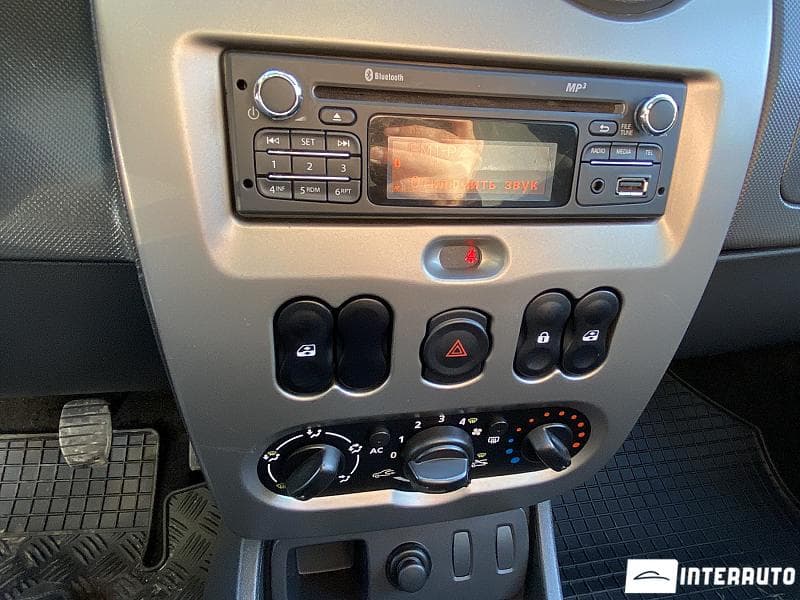 2013 Dacia Duster — Miniatură 8