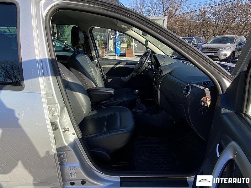 2013 Dacia Duster — Miniatură 12