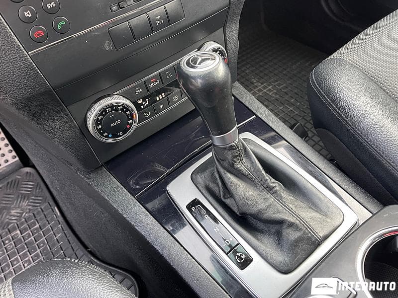 2010 Mercedes GLK 220 — Miniatură 10