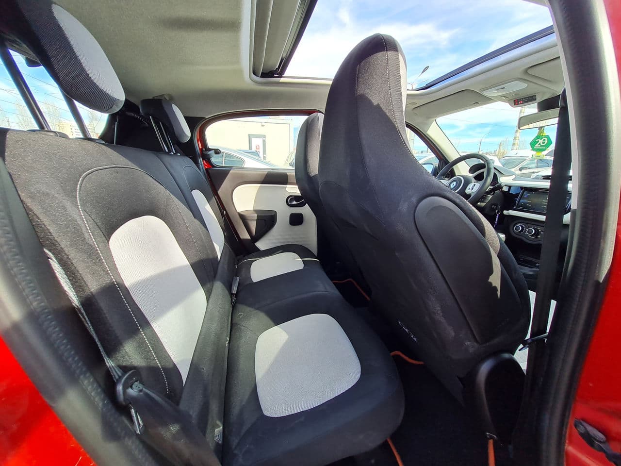 Renault Twingo 2020 — Миниатюра 11