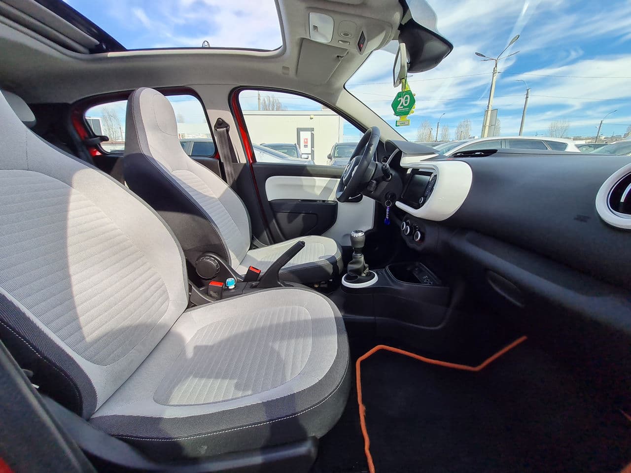 Renault Twingo 2020 — Миниатюра 8