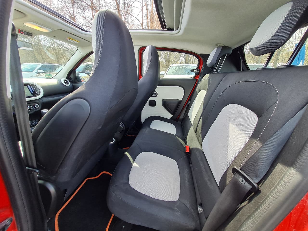 Renault Twingo 2020 — Миниатюра 10