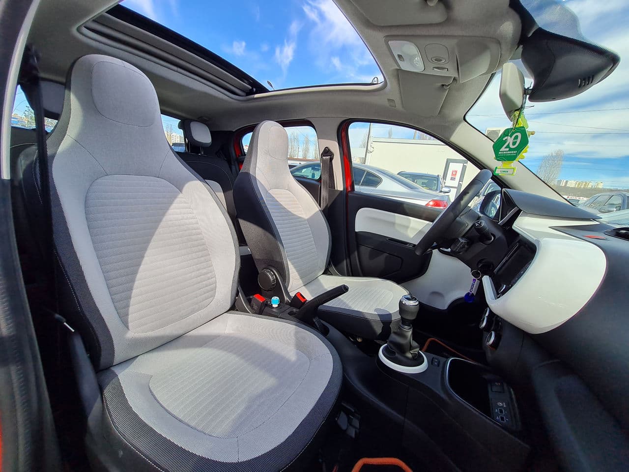Renault Twingo 2020 — Миниатюра 9