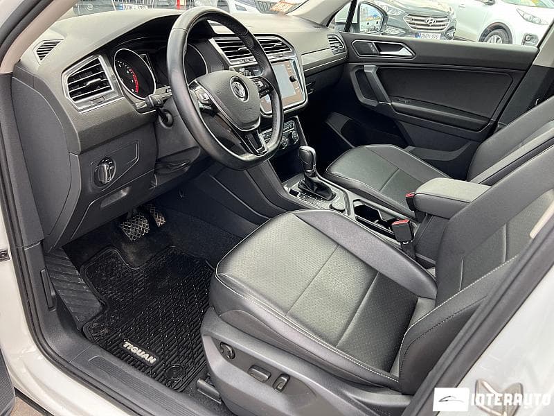 2017 Volkswagen Tiguan — Miniatură 8