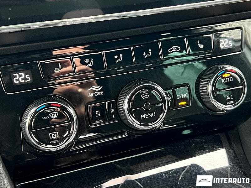 2017 Skoda Superb — Miniatură 13