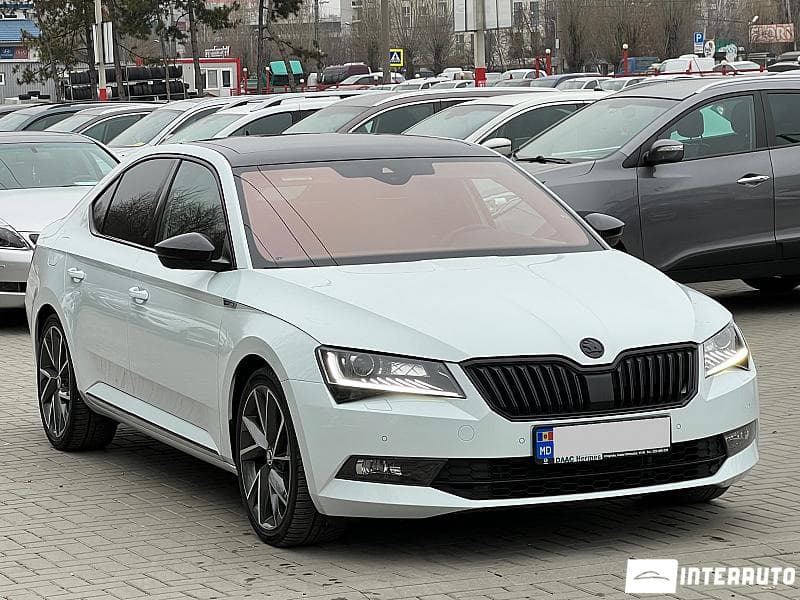 2017 Skoda Superb — Miniatură 3