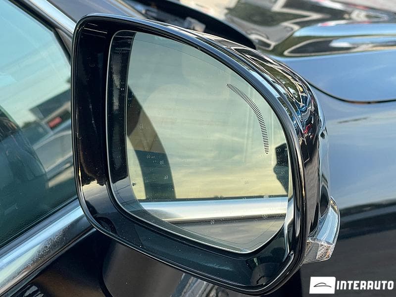 Volvo XC 60 2018 — Миниатюра 5