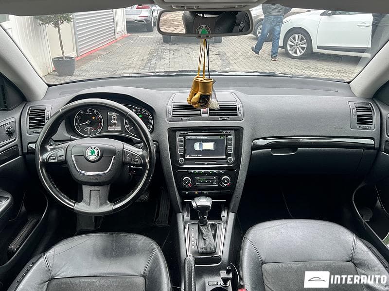 2009 Skoda Octavia — Miniatură 8