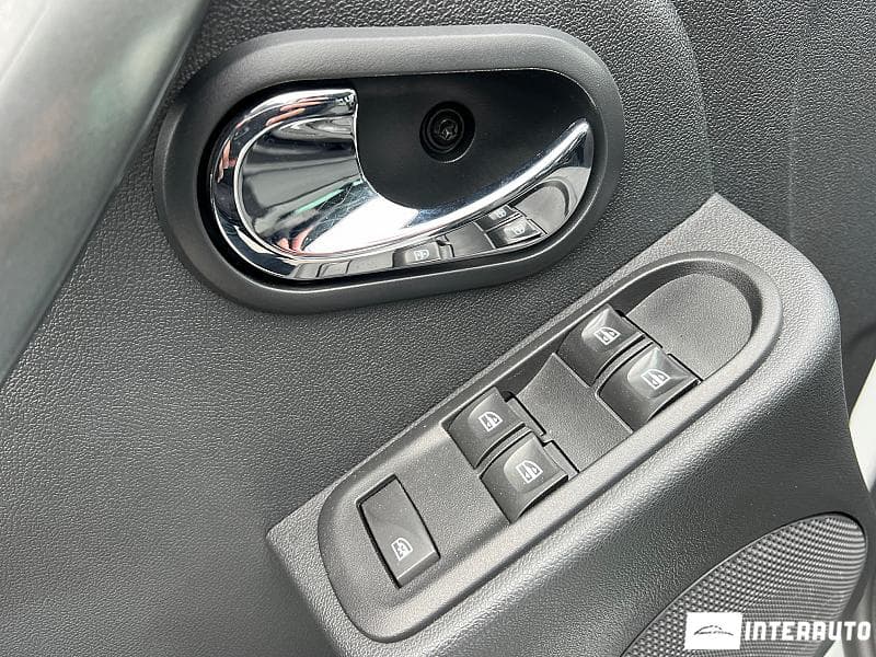 2016 Dacia Duster — Miniatură 17