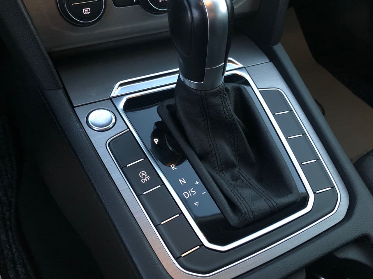 Volkswagen Passat 2019 — Миниатюра 13