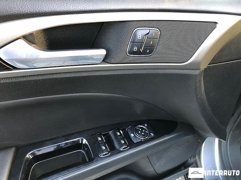 2013 Ford Fusion — Miniatură 8