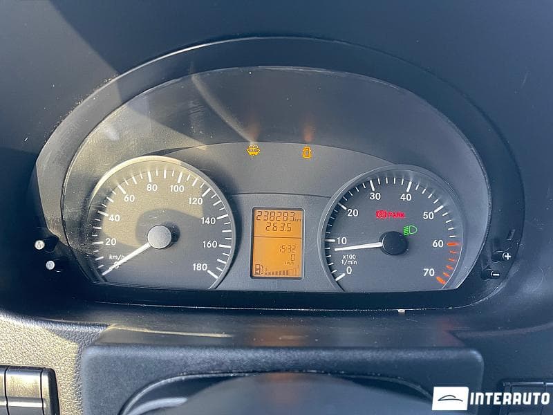 2009 Mercedes Sprinter — Miniatură 6