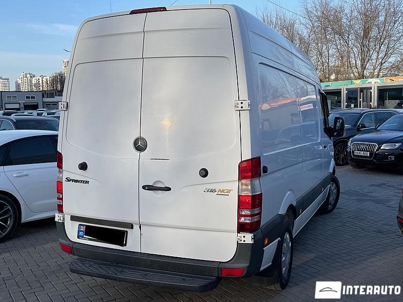 2009 Mercedes Sprinter — Miniatură 4