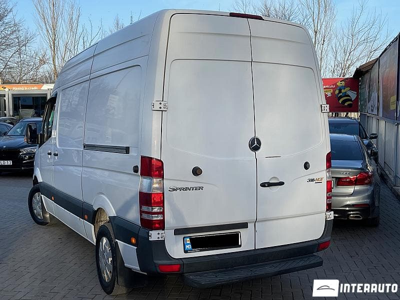 2009 Mercedes Sprinter — Miniatură 3