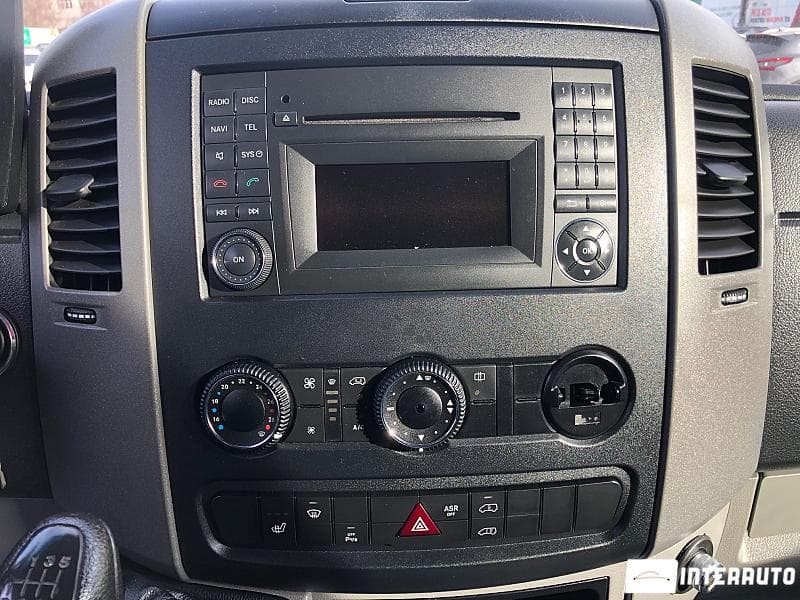 2013 Mercedes Sprinter — Miniatură 11