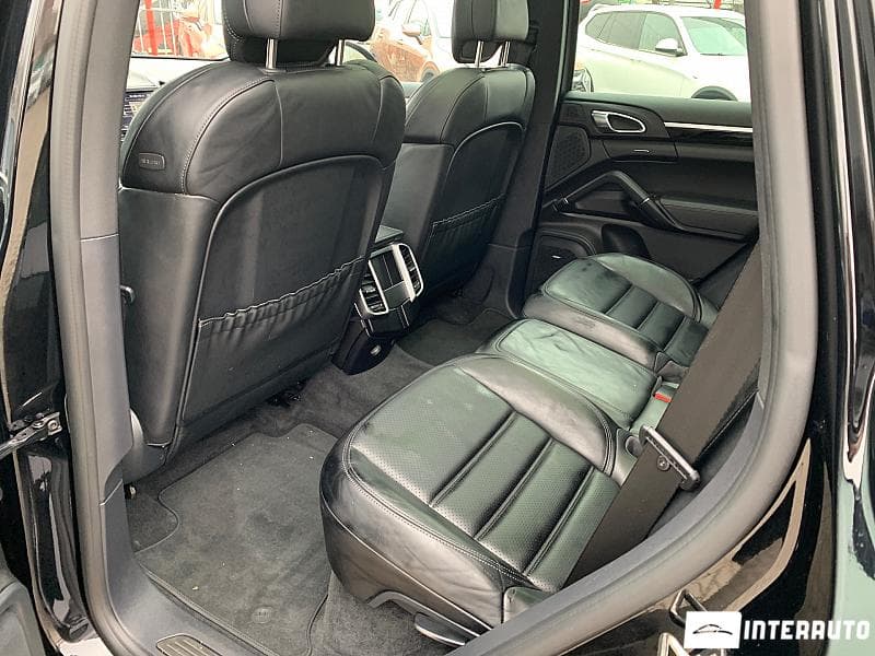 2016 Porsche Cayenne S Hybrid — Miniatură 17