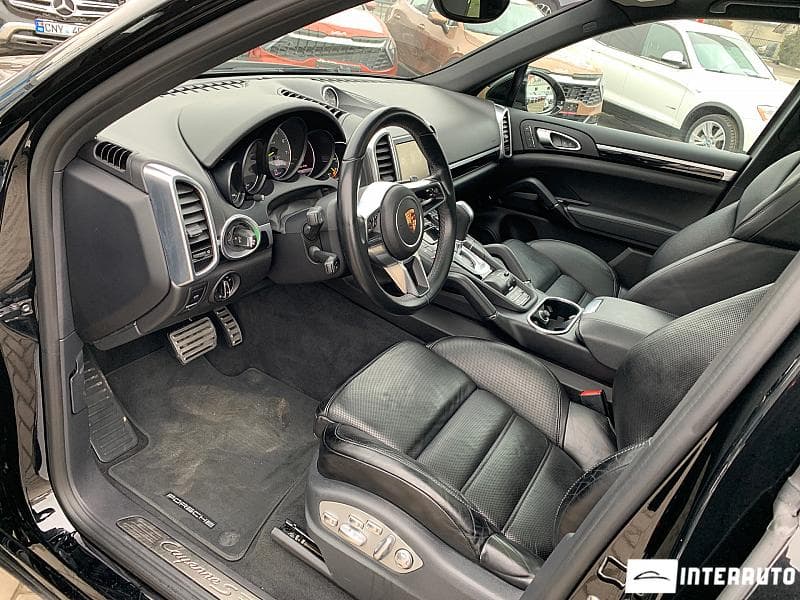 2016 Porsche Cayenne S Hybrid — Miniatură 6