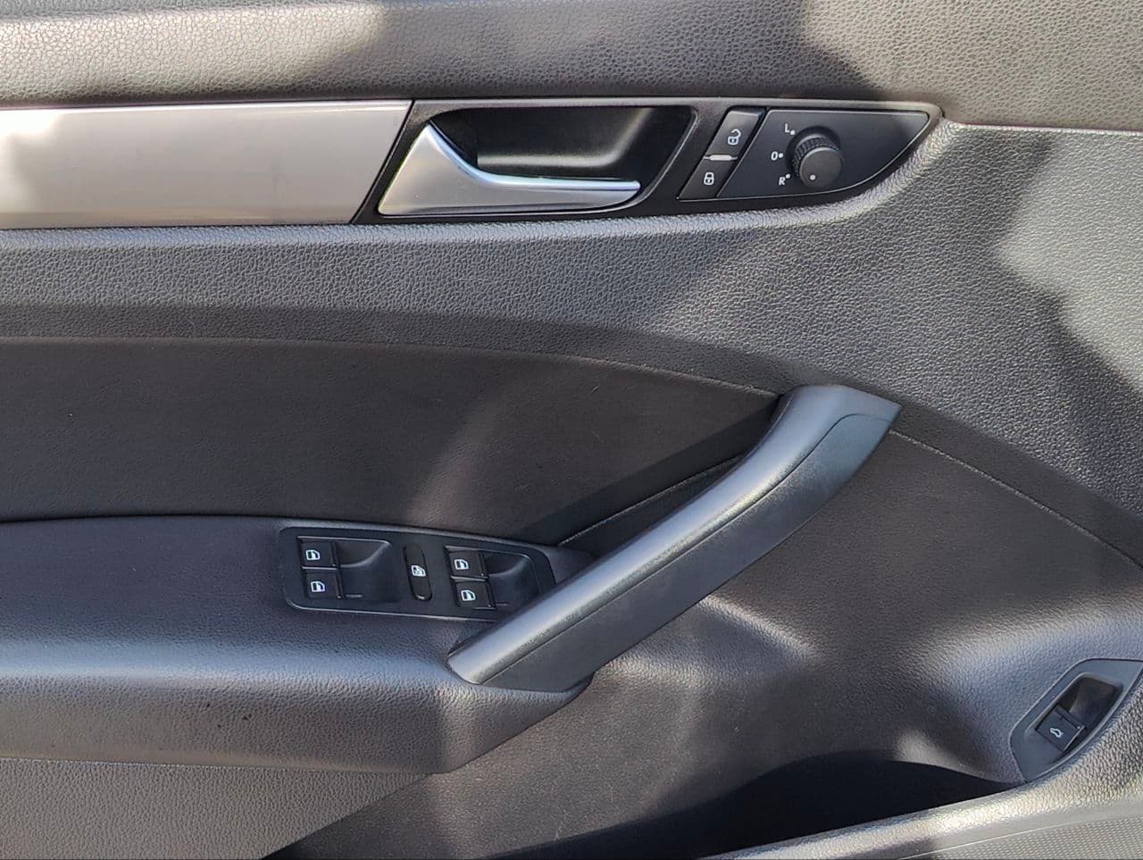 Volkswagen Passat 2015 — Миниатюра 16