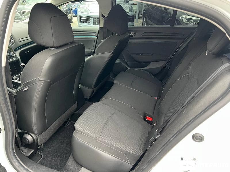 Renault Megane 2019 — Миниатюра 16