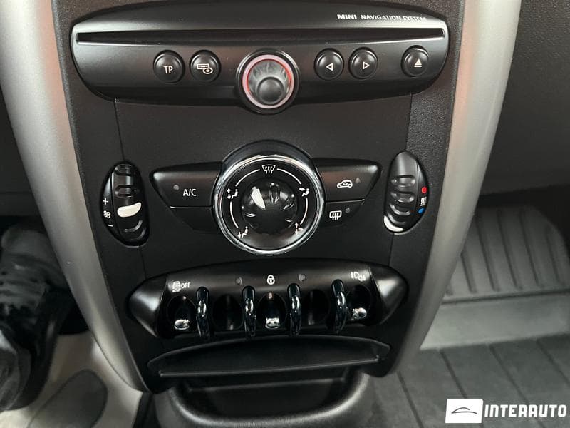 2016 Mini Countryman Cooper D — Miniatură 13