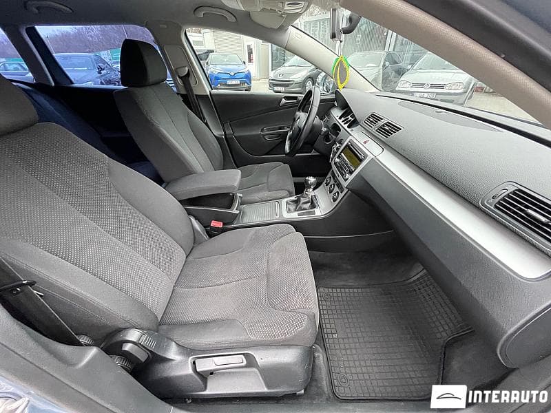 2009 Volkswagen Passat — Miniatură 15