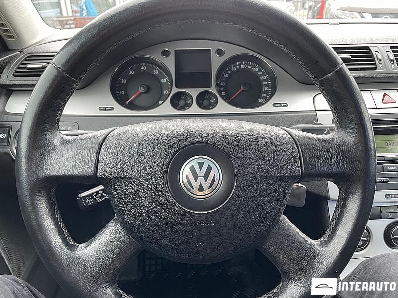 2009 Volkswagen Passat — Miniatură 13