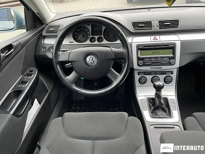2009 Volkswagen Passat — Miniatură 11