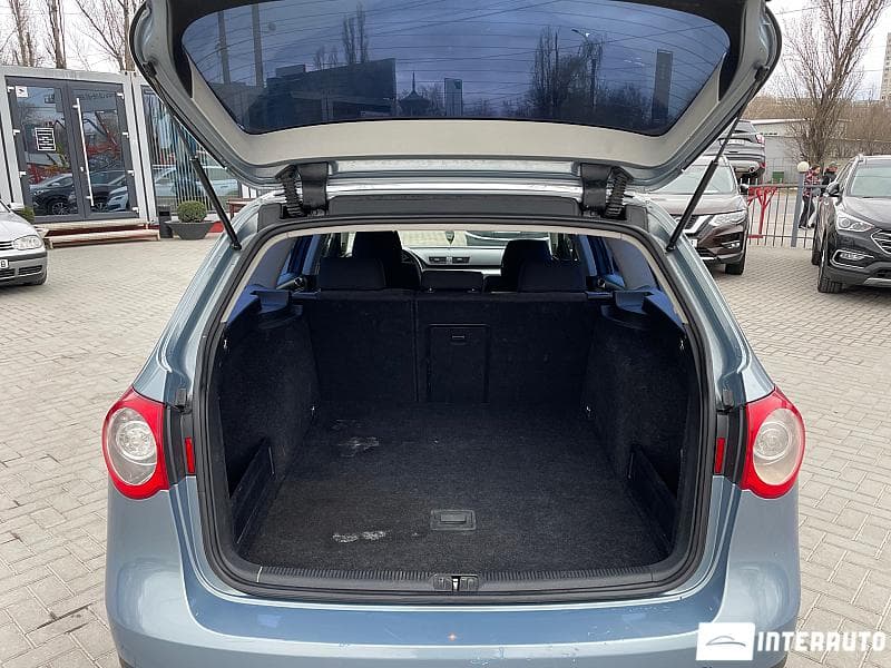 2009 Volkswagen Passat — Miniatură 19