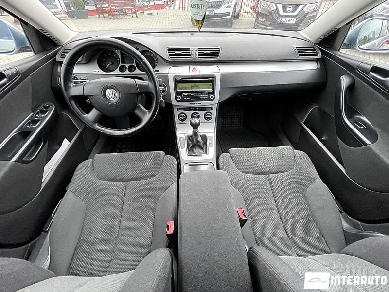 2009 Volkswagen Passat — Miniatură 17