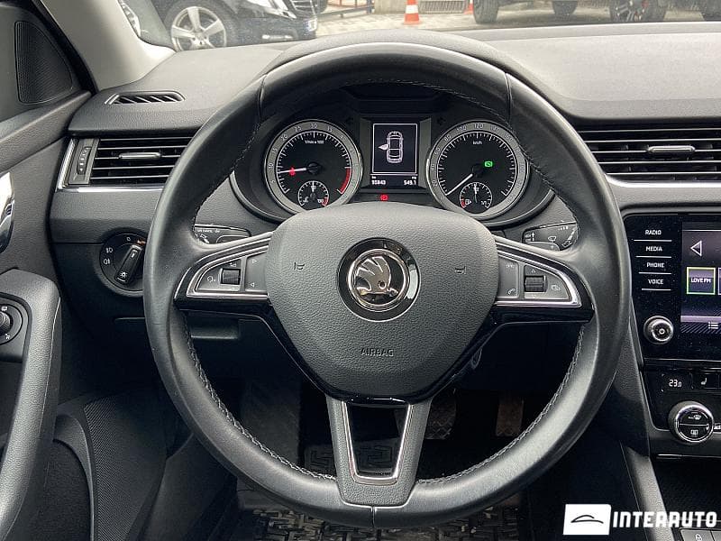 2017 Skoda Octavia — Miniatură 10