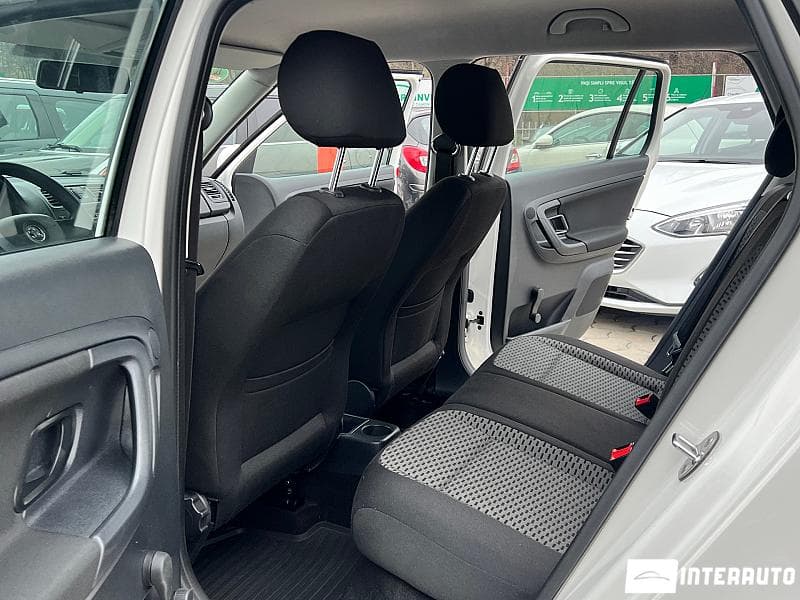 2013 Skoda Fabia — Miniatură 17