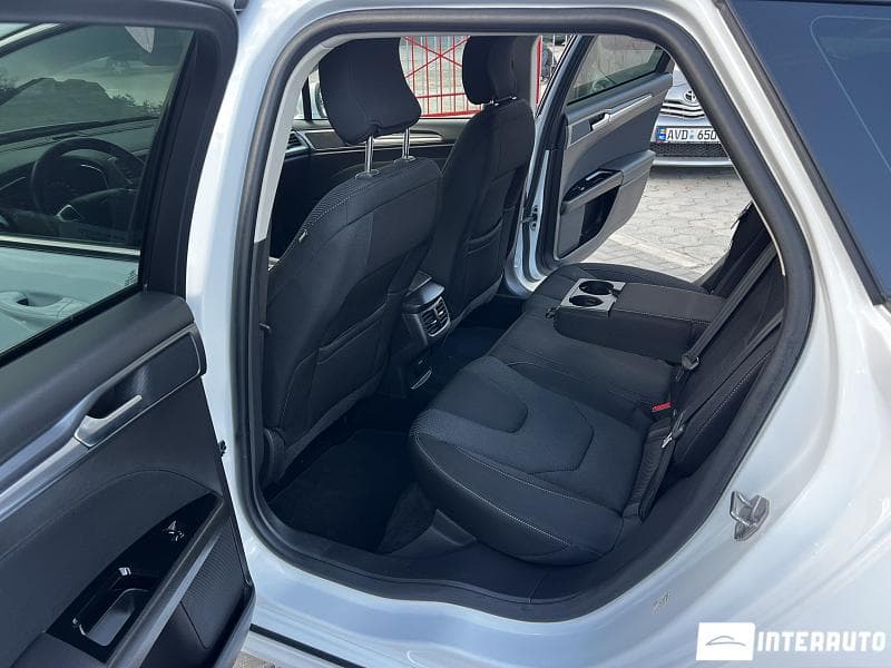 2018 Ford Mondeo — Miniatură 17