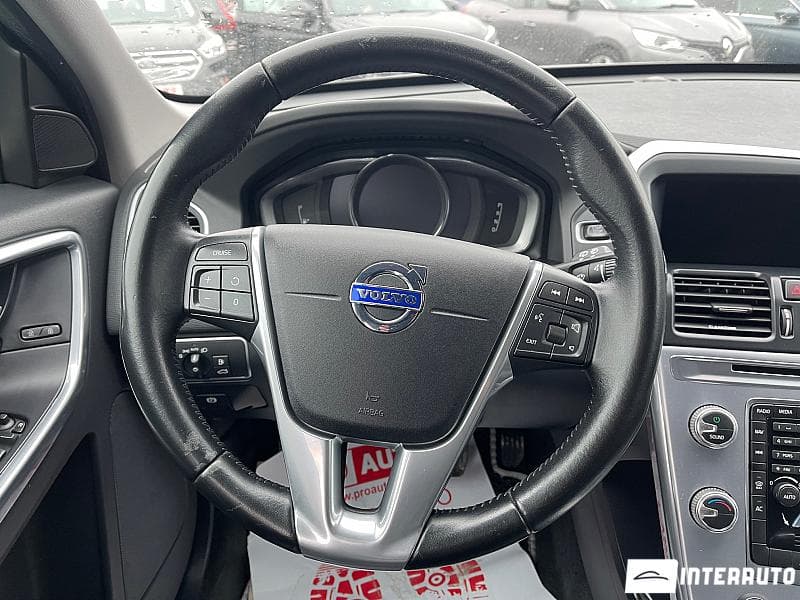 2016 Volvo XC 60 — Miniatură 10