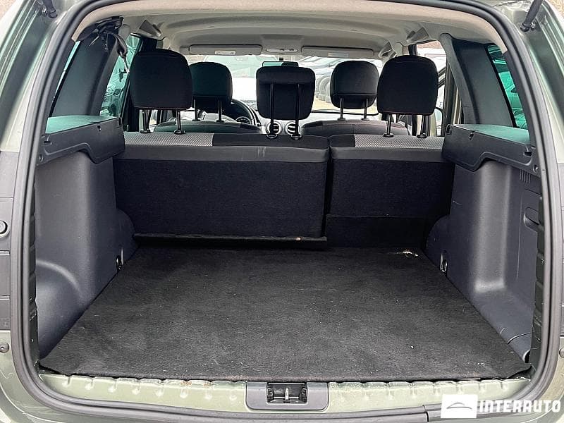 2013 Dacia Duster — Miniatură 17