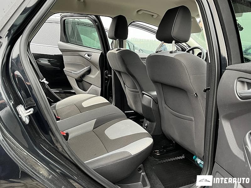 2012 Ford Focus — Miniatură 15