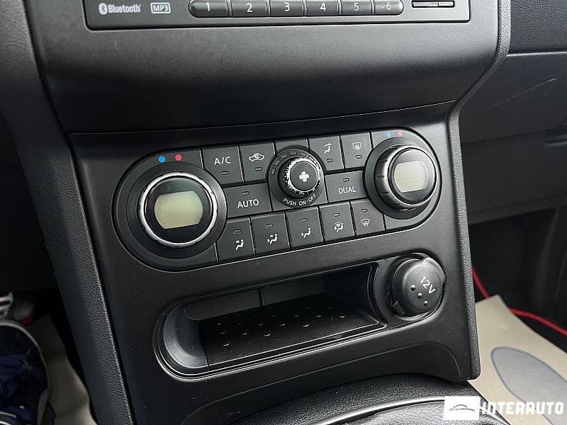 Nissan Qashqai+2 2010 — Миниатюра 15