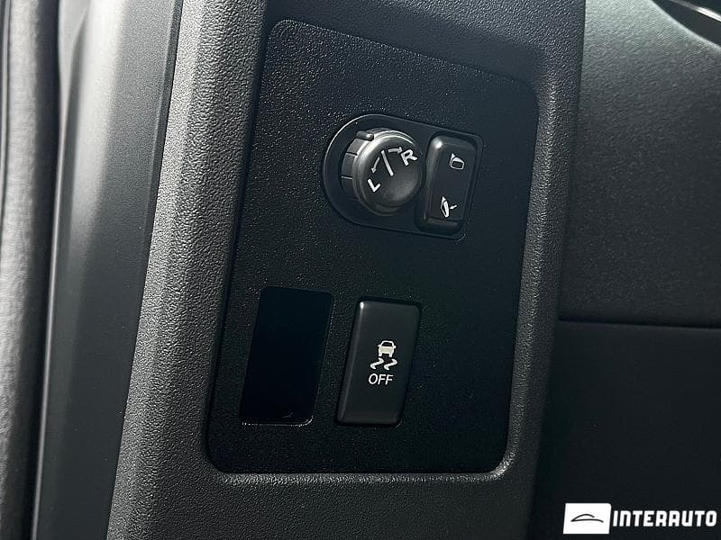 Nissan Qashqai+2 2010 — Миниатюра 9
