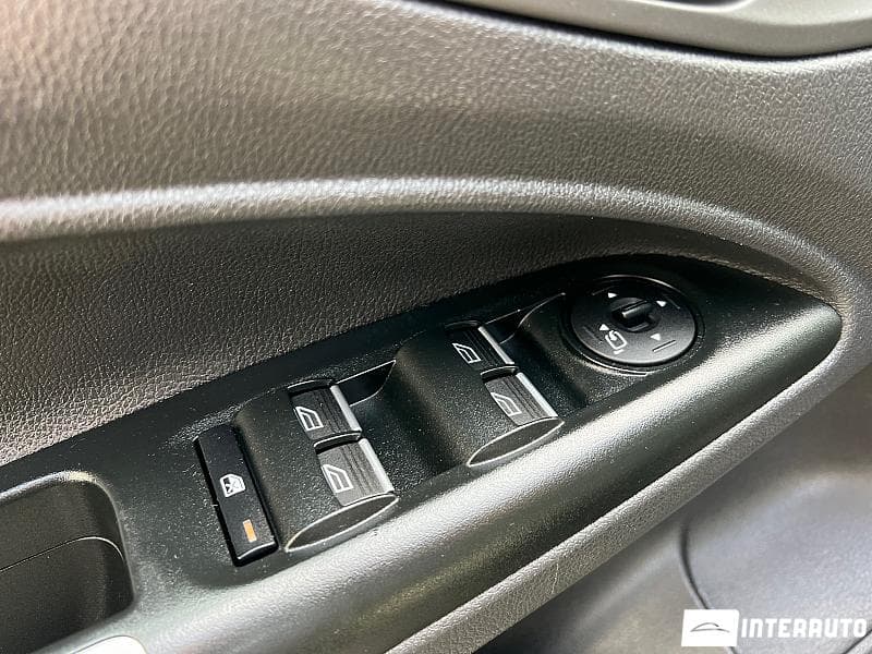2017 Ford Tourneo Connect — Miniatură 15