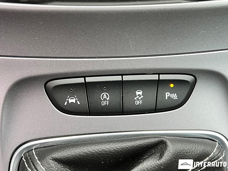 2016 Opel Astra — Miniatură 14