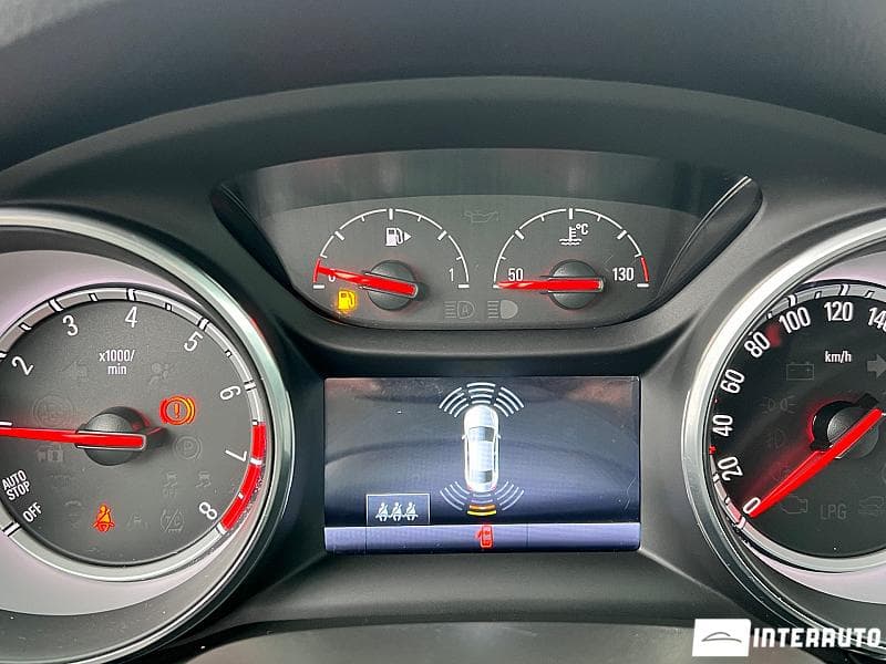2016 Opel Astra — Miniatură 9