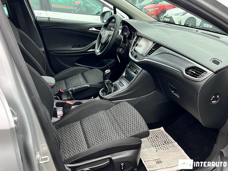 2016 Opel Astra — Miniatură 6