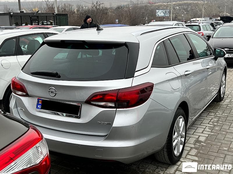 2016 Opel Astra — Miniatură 4