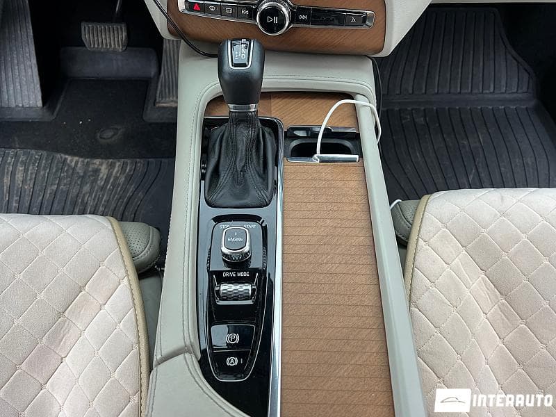 2015 Volvo XC 90 — Miniatură 13